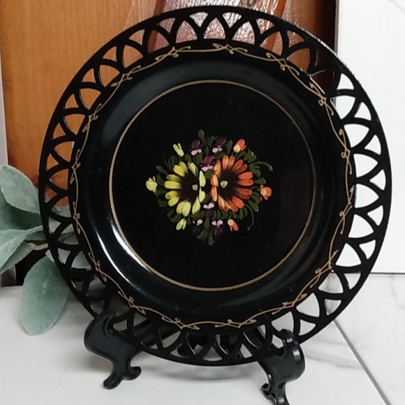 Russian Folk Art Metal Wall Plate Folk Art - Picture 2 of 10